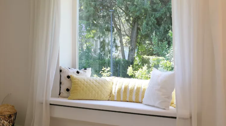 Home Staging Beispiel, Blumenfenster neu