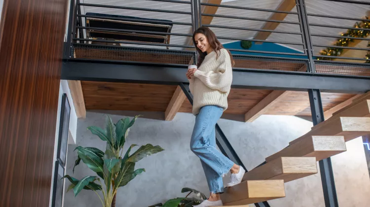 Freitragende Treppe: Modelle, Voraussetzungen und Kosten