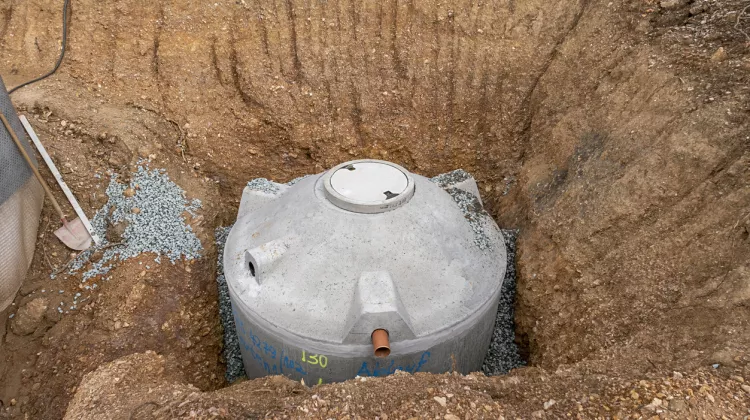Zisterne: Regenwasser nutzen für die Gartenbewässerung – so geht’s