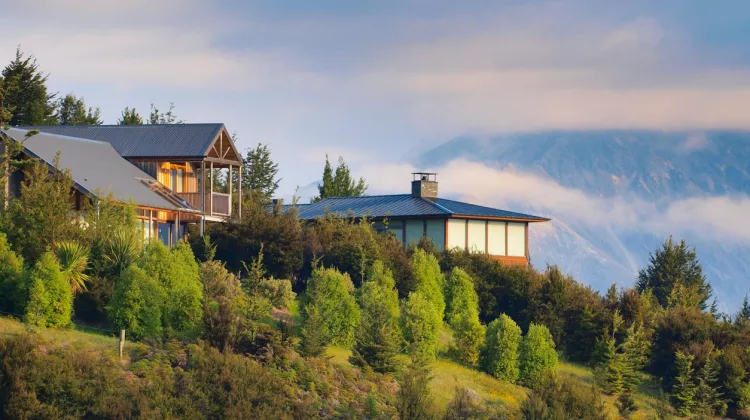 3 Möglichkeiten ein Haus am Hang zu bauen