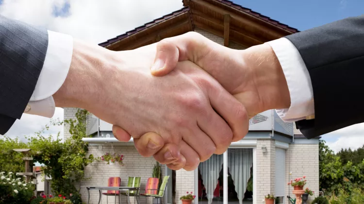 Geerbtes Haus verkaufen: Fristen, Steuern, Ablauf und Kosten