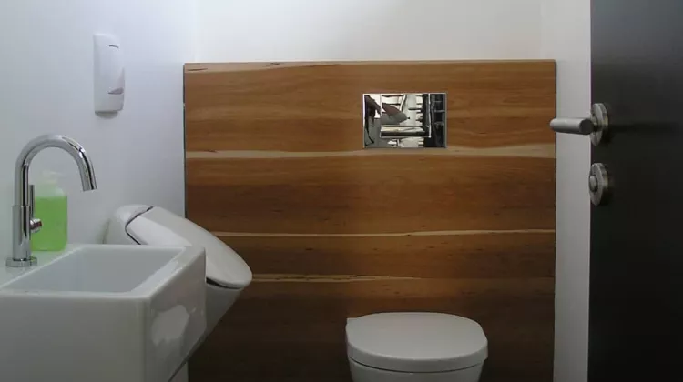Schreinerei Dubbert - WC Sanierung