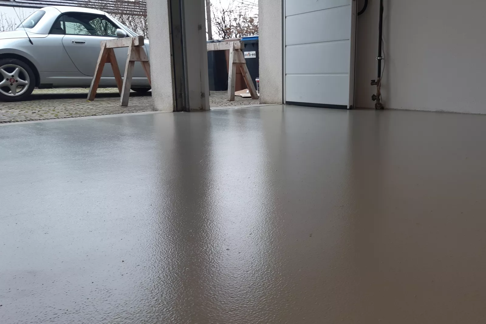 Garagenboden selbst reparieren – DIY Anleitung vom Fachmann