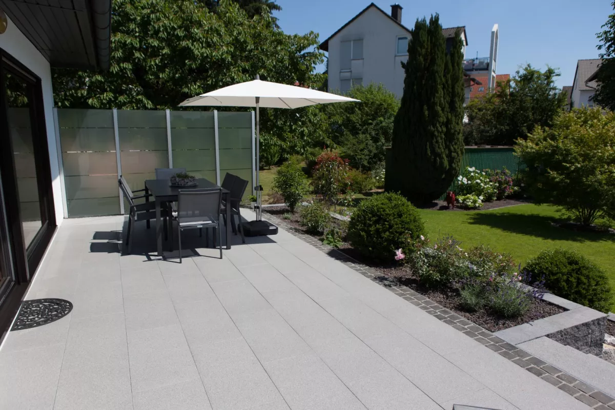 Rinn Beton- und Naturstein GmbH & Co. KG  - Terrassenbau - Gartengestaltung