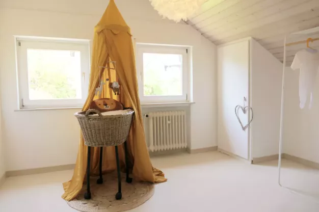 Ausreichend Platz für alle Altersstufen: Auch ohne komplette Möblierung erschließen sich dem Betrachter…