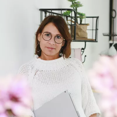 Angela Deckert, Home Stagerin