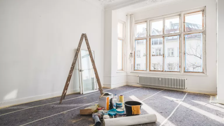 Raucherwohnung renovieren: Wie saniert man eine Raucherwohnung?