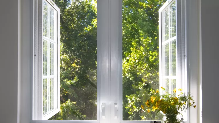 Die Fenster - ein wichtiger Faktor beim kostengünstigen Hausbau