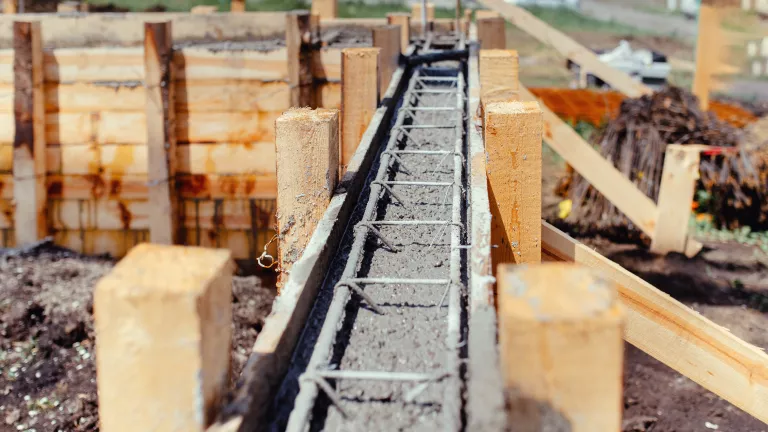 Streifenfundament: Frostfreie Gründung fürs Eigenheim