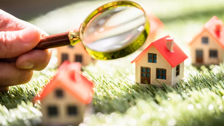 Immobilienbewertung: Das Vergleichswertverfahren einfach erklärt