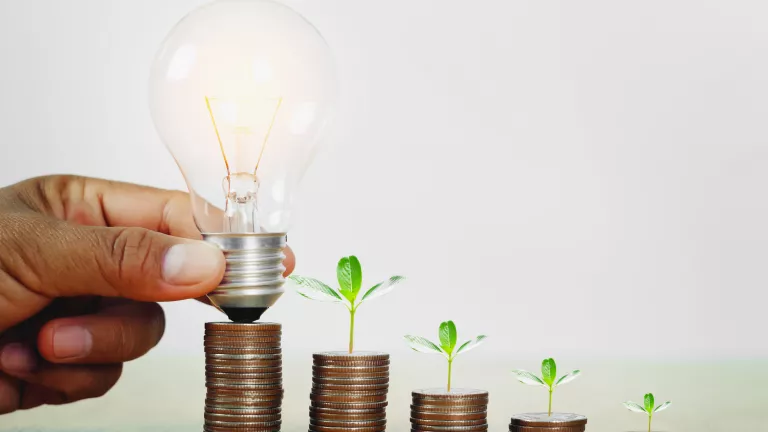 Strom sparen: 8 Tipps wie im Haushalt Energie gespart werden kann