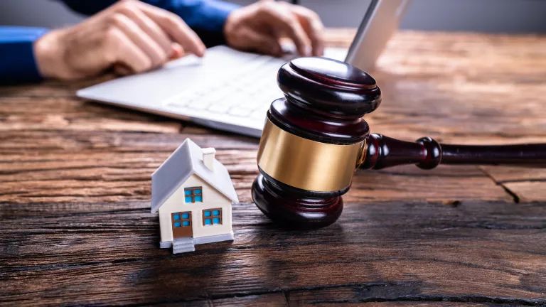 Wann ist eine fristlose Wohnungskündigung durch den Vermieter möglich?