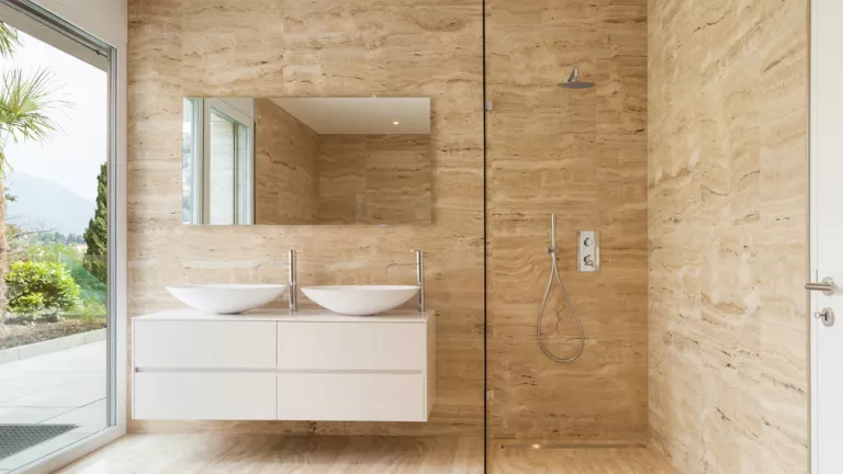 Begehbare Dusche: Ideen, Möglichkeiten und Tipps