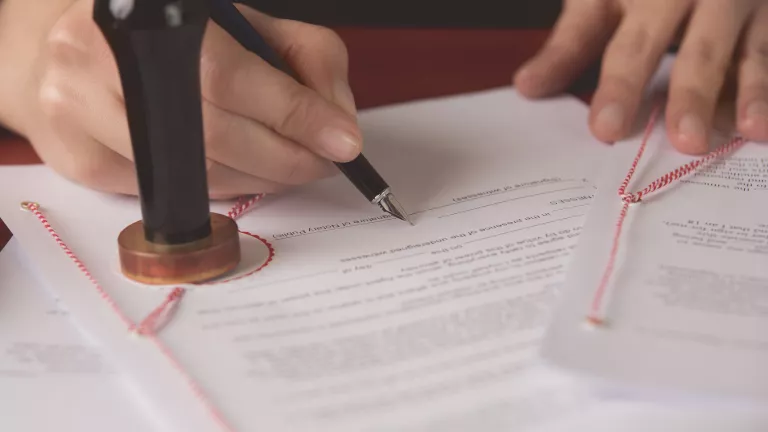 Immobilie erfolgreich (ver-)kaufen - der Notarvertrag