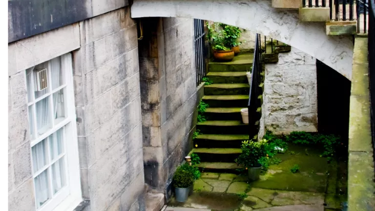 Souterrain-Wohnung: Was hat sie zu bieten?