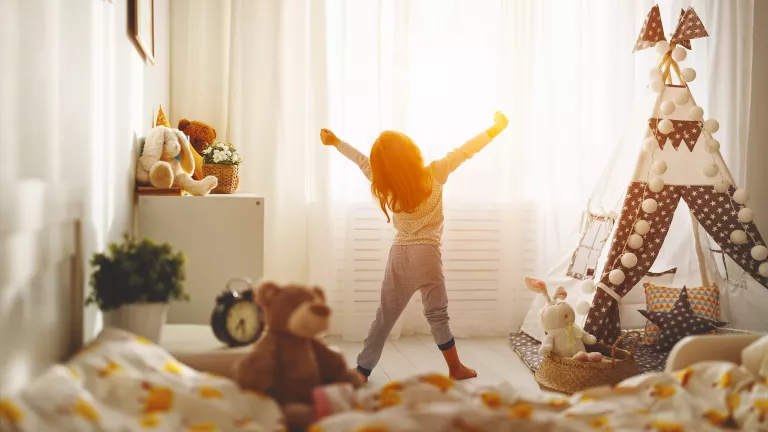 Zeit für ein eigenes Zimmer – Wann ist mein Kind so weit?