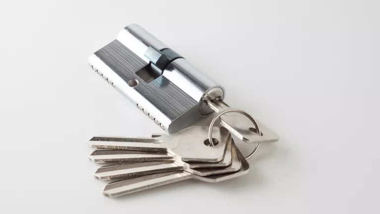 Schloss austauschen in der Mietwohnung